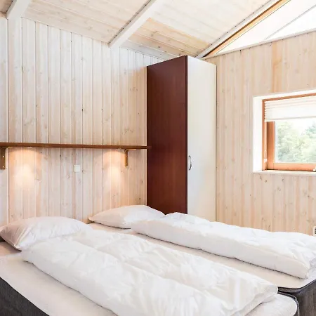 Holiday home Holiday Lxxxv