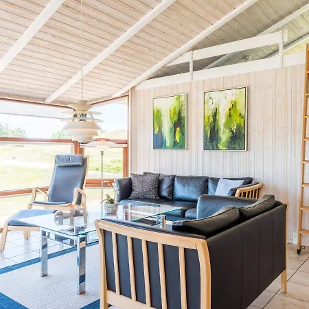 Holiday home Holiday Lxxxv *